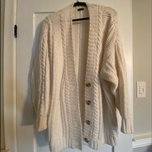 Batch of 4 Sweaters L/XL